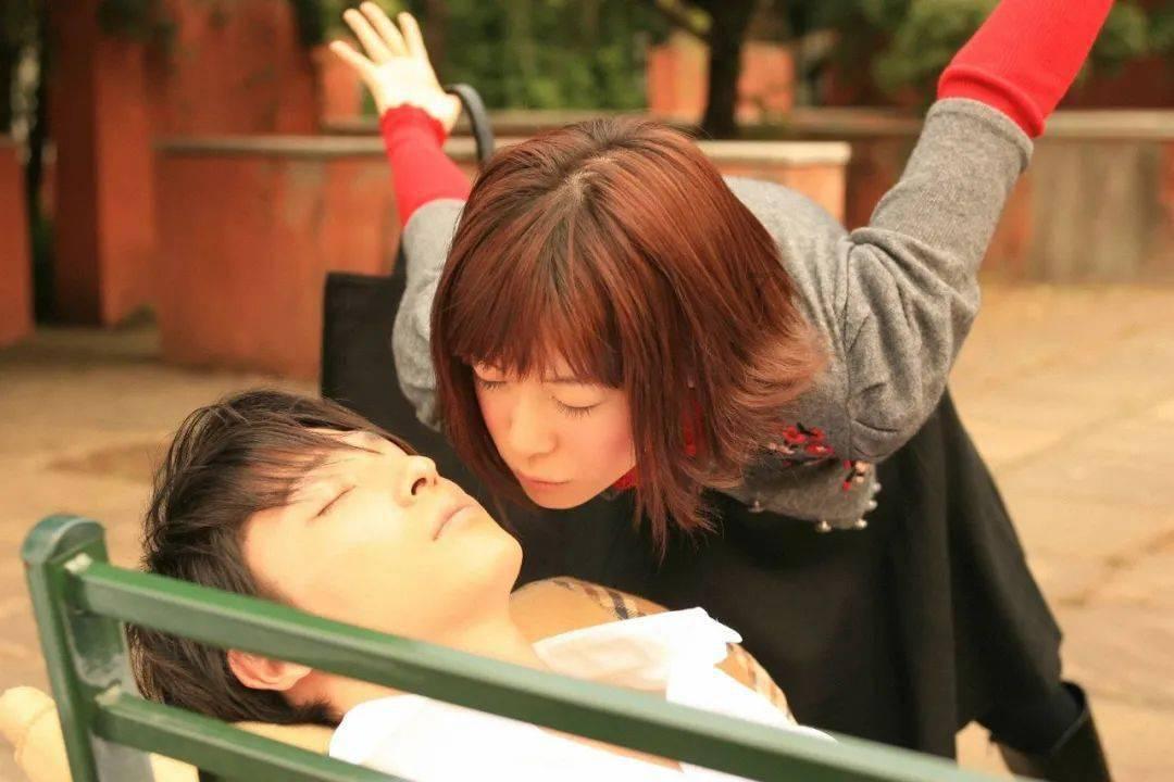 佛系炮灰逆袭穿书齁甜文，《怀了反派儿子》冰山大佬对她宠若珍宝
